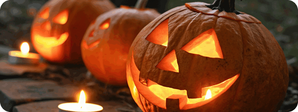 Halloween Jack-o-lanterns in a row